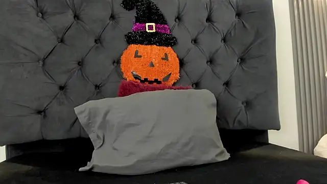 Sofia Seduccion online show from October 23, 2025, 12:04 pm