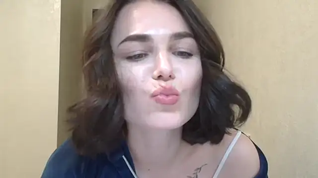 Silviaa a online show from April 10, 2026, 7:29 pm