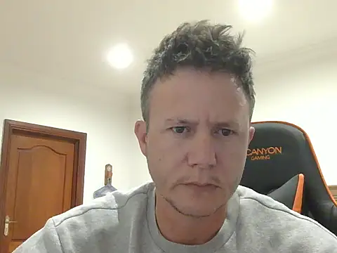 TroyDieselXXX online show from April 16, 2026, 4:13 am