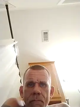 helldonk online show from September 10, 2025, 4:01 am