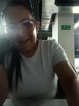 Romina693 online show from October 12, 2025, 6:23 am