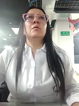 Romina693 online show from October 28, 2025, 6:17 am