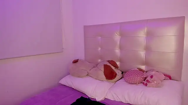 Snapshot of Anna_Blade_ chatting on September 13, 2025, 2:22 am Anna Blade online show from September 13, 2025, 2:22 am