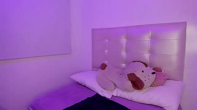 Snapshot of Anna_Blade_ chatting on September 13, 2025, 2:28 pm Anna Blade online show from September 13, 2025, 2:28 pm