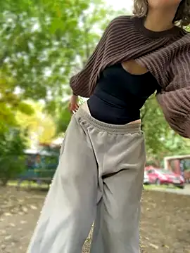 KellyKeler online show from October 12, 2025, 12:26 pm