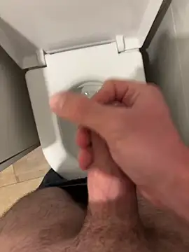 hugehairycock 98 online show from November 30, 2025, 10:36 pm