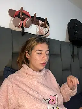 AllieYourGirl online show from November 14, 2025, 3:16 am