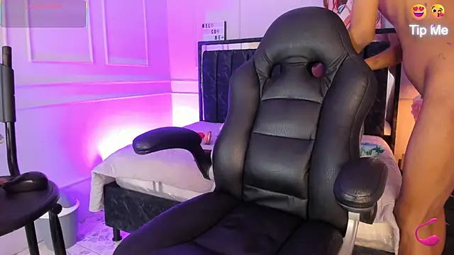 SwettRenata  online show from September 27, 2025, 7:13 am