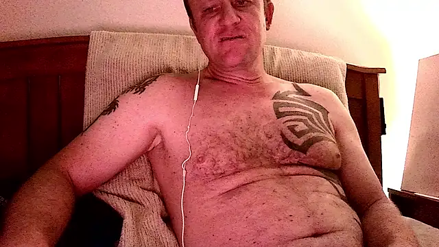 Yournaughty online show from March 26, 2026, 5:02 am