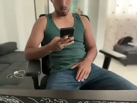 millan 32 online show from October 22, 2025, 4:51 pm