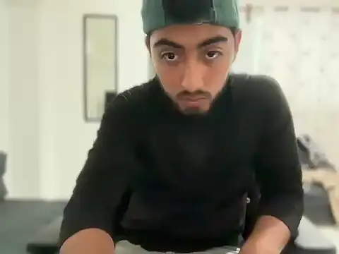 millan 32 online show from November 26, 2025, 10:55 pm