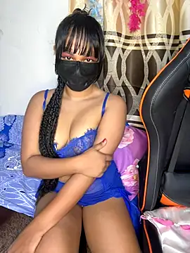 Ariana  Marie online show from November 17, 2025, 10:59 pm