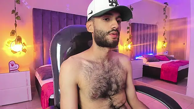 Ryan Jackson  online show from December 5, 2025, 4:54 am