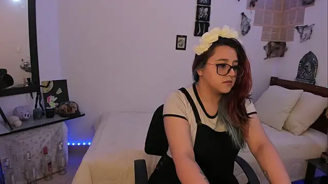 Cherry blush  online show from October 20, 2025, 9:37 pm