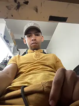 Oqui online show from April 15, 2026, 6:15 pm