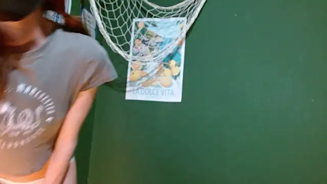 Roxiehood online show from September 25, 2025, 1:53 am