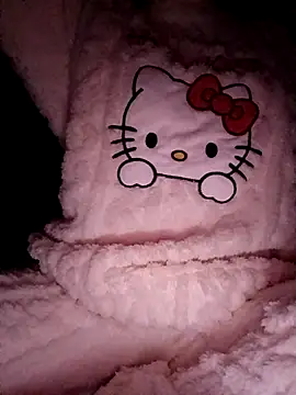 Hottiesophie online show from April 1, 2026, 8:39 pm