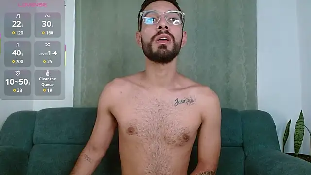 ReyPablo1 online show from September 22, 2025, 9:39 pm