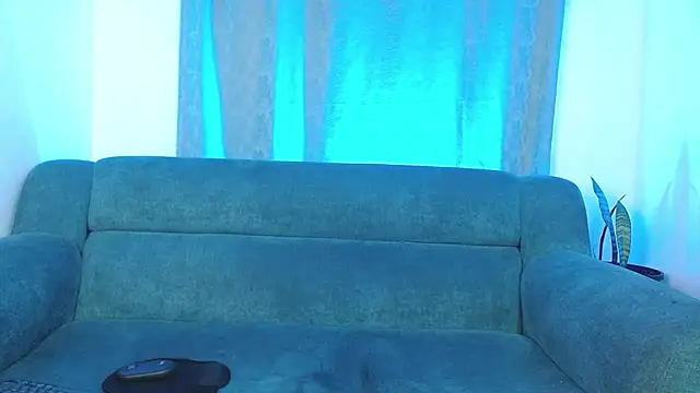 ReyPablo1 online show from October 15, 2025, 11:05 pm