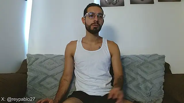 ReyPablo1 online show from November 27, 2025, 9:17 pm