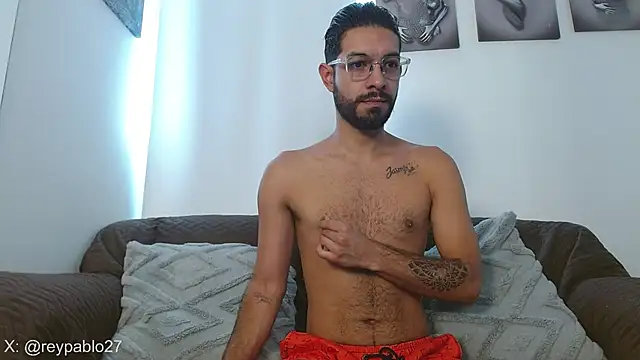 ReyPablo1 online show from November 29, 2025, 1:58 pm