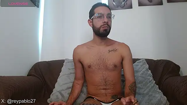 ReyPablo1 online show from December 3, 2025, 8:18 pm