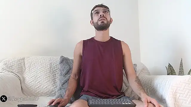 ReyPablo1 online show from March 2, 2026, 7:21 pm