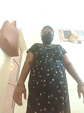 Villageanuty online show from October 4, 2025, 7:01 pm