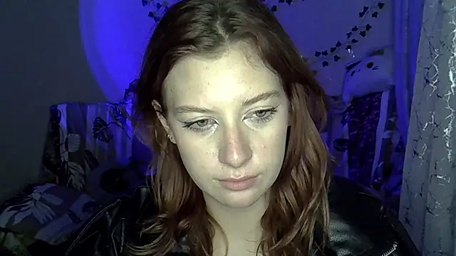 Lily Ember online show from December 2, 2025, 8:04 pm