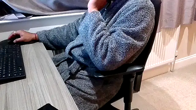 rogamuffin online show from November 7, 2025, 11:27 pm