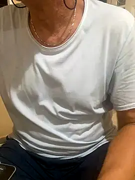 Snapshot of Unique_X_perience chatting on September 17, 2025, 3:19 am Unique X perience online show from September 17, 2025, 3:19 am