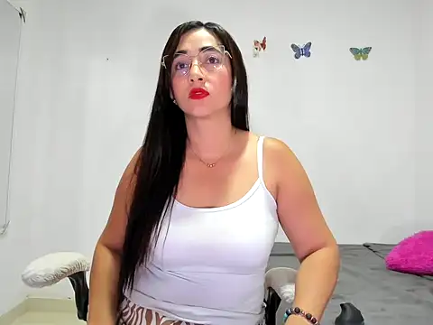 TamiDesire online show from September 17, 2025, 11:17 pm