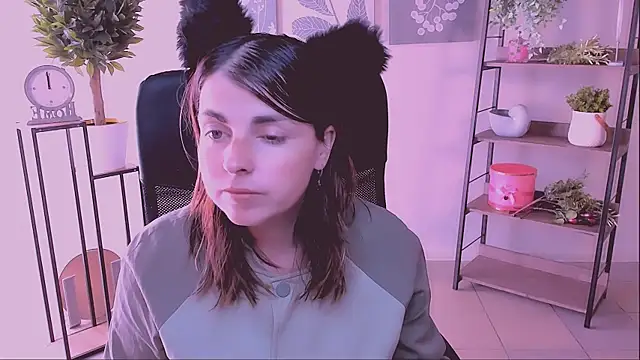 MartaEdams online show from September 23, 2025, 6:05 am