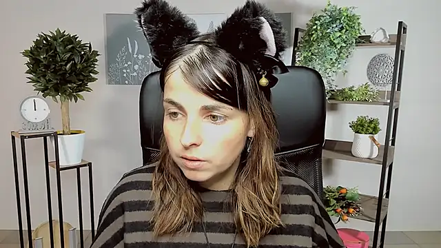 MartaEdams online show from October 15, 2025, 6:02 am