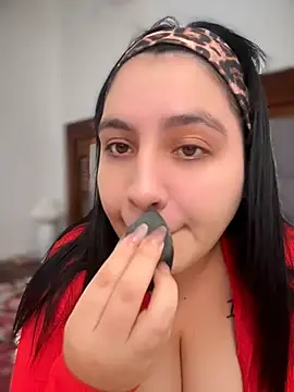 victoria amatista  online show from May 30, 2026, 5:10 pm