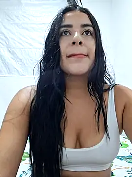Snapshot of channell0 chatting on May 7, 2026, 4:29 am channell0 online show from May 7, 2026, 4:29 am