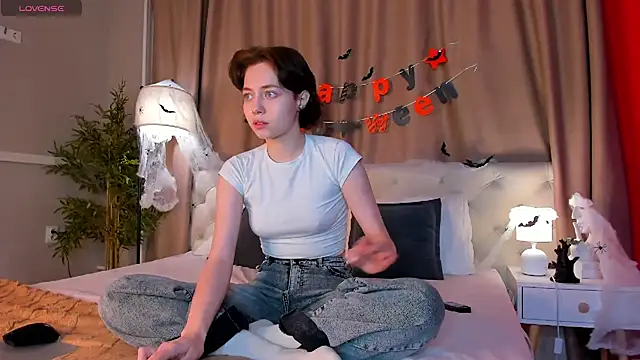 Snapshot of Skelerata chatting on October 26, 2025, 1:11 am Skelerata online show from October 26, 2025, 1:11 am