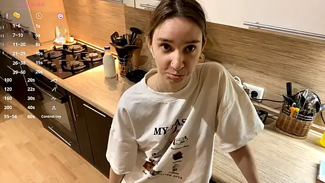 DanaCore online show from October 28, 2025, 7:05 pm