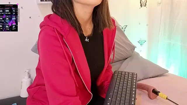 Snapshot of Samaraa_Smith chatting on June 15, 2026, 10:17 am Samaraa Smith online show from June 15, 2026, 10:17 am