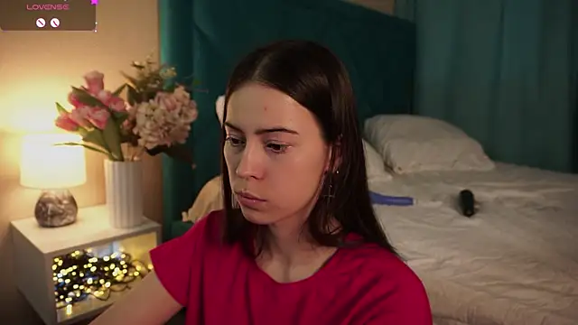 ywixos online show from March 31, 2026, 1:55 pm