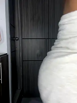 Mia sweet80 online show from September 20, 2025, 2:45 am