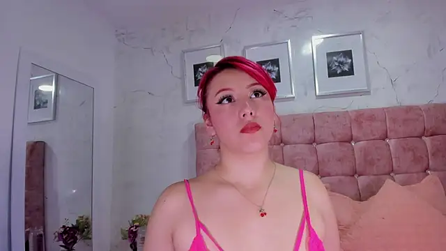 Maddy Mills online show from February 5, 2026, 6:12 pm