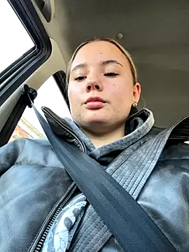 StephanieMur online show from October 9, 2025, 3:59 am