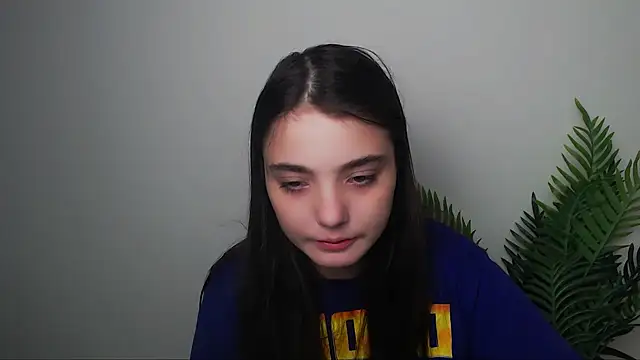 Sun Shine   online show from September 18, 2025, 8:55 pm