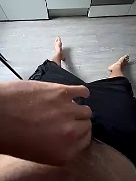 lollipop882 online show from September 28, 2025, 7:36 am