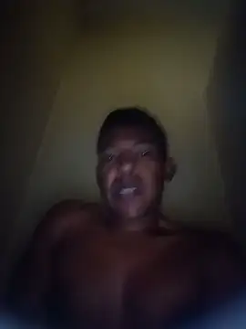 arnal32 online show from September 13, 2025, 7:02 pm