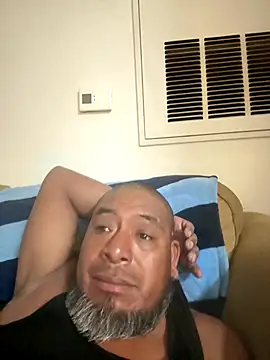 julio p online show from September 12, 2025, 1:06 am