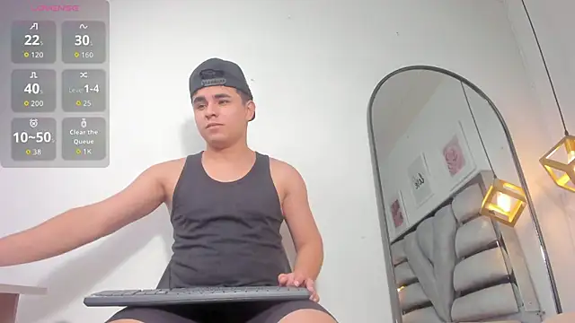 lianfox  online show from February 17, 2026, 1:29 pm