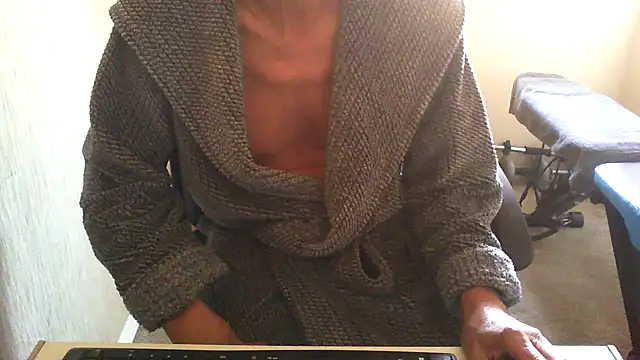 Snapshot of rogpb chatting on September 12, 2025, 8:58 am rogpb online show from September 12, 2025, 8:58 am