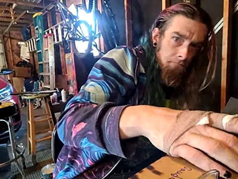 Snapshot of thejuicybacon chatting on October 23, 2025, 7:23 pm thejuicybacon online show from October 23, 2025, 7:23 pm